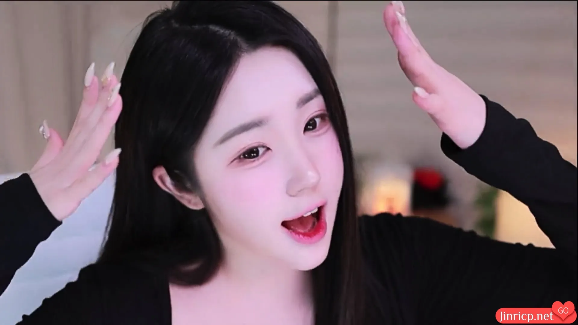 艾莉-ELI-(엘리) HappyNewYear 跨年直播 (20241231) 度盘 [3V/8.92G]