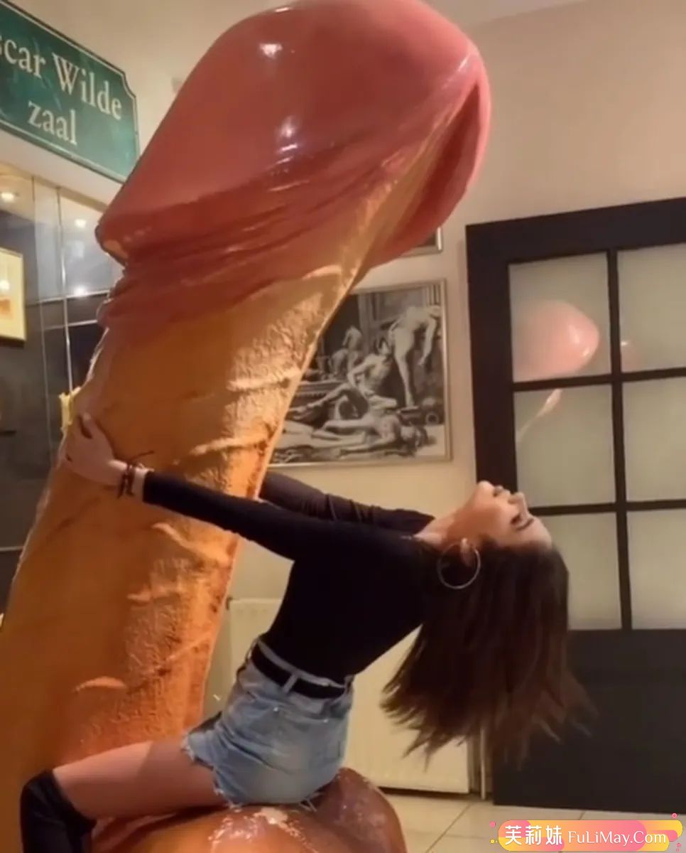 图片[10]-不偷不抢也要被抓!  OnlyFans 网红 Merve Taskin 提供「情人节服务」遭逮捕-芙莉妹